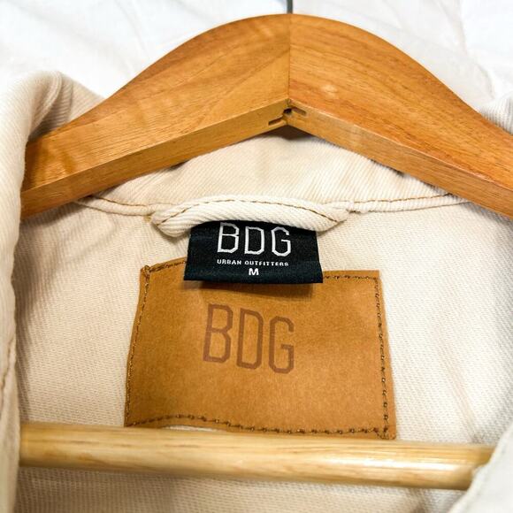 NWOT BDG Urban Outfitters Patchwork Denim Jacket Size M Cotton Neutral Tones - Picture 4 of 8